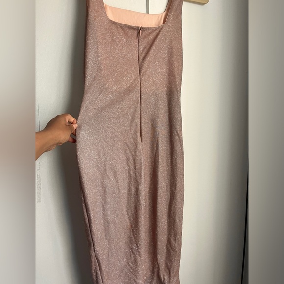 M Boutique shiny light pink dress size 4 - Picture 3 of 4